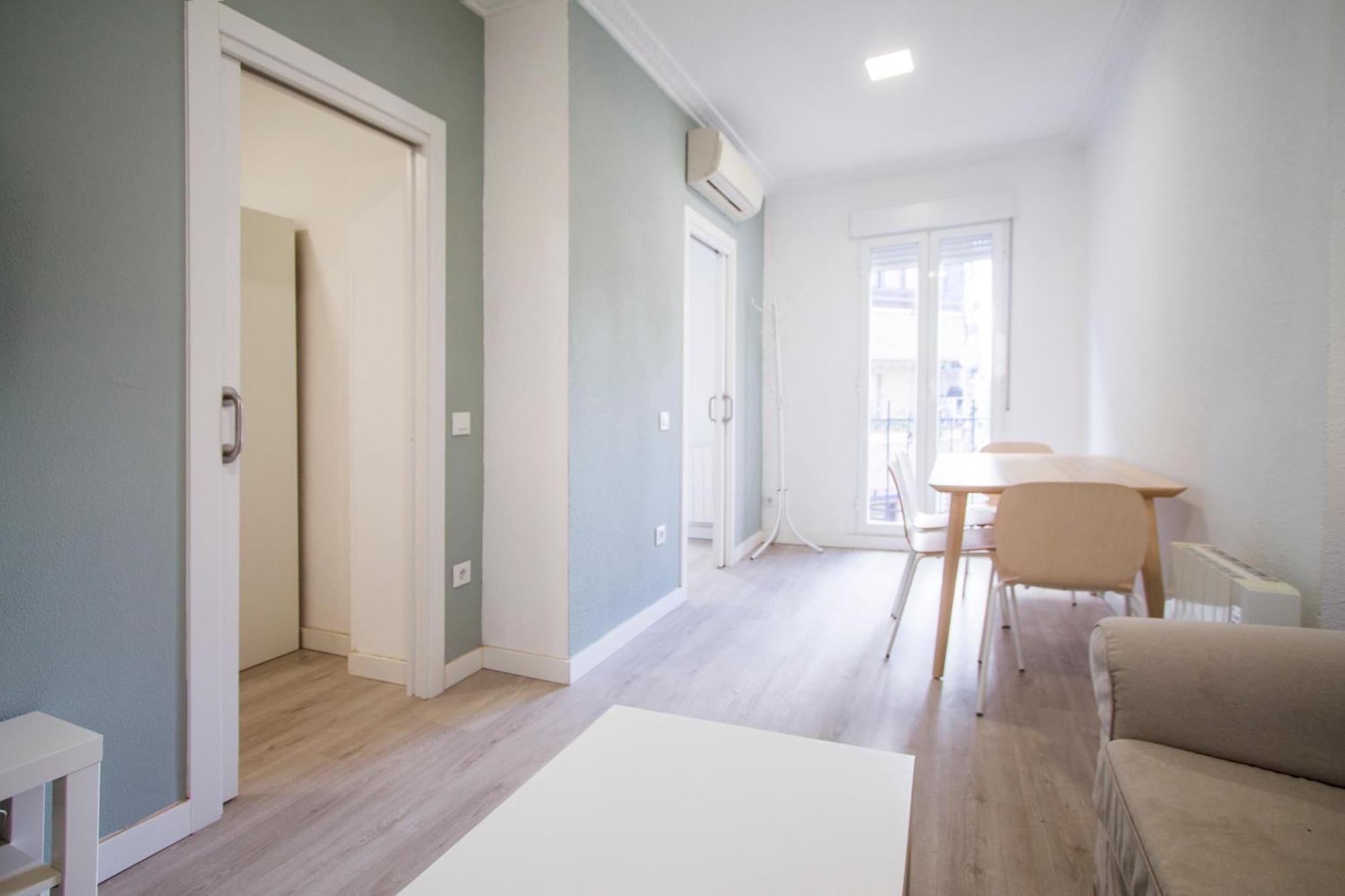 Apartamentos Tetuan Sandino Мадрид Экстерьер фото